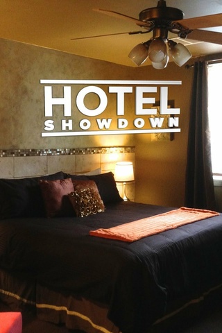 Hotel Showdown